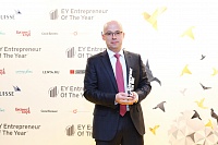 Генеральный директор компании «Русагротранс» Константин Львович Засов стал финалистом российского этапа конкурса «Предприниматель года» в номинации B2B